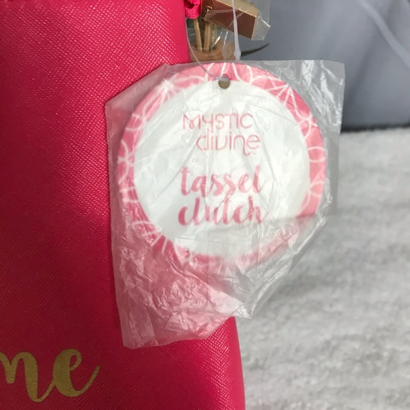 Mystic Divine NWT Tassel Clutch Make-up Bag - Picture 2 of 8